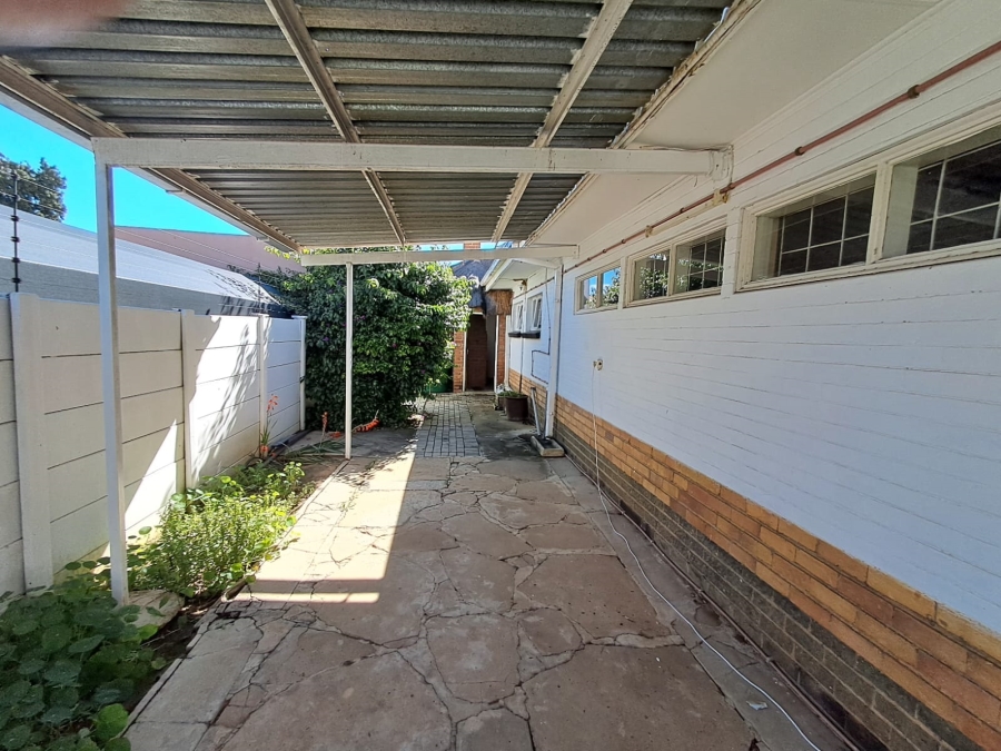 3 Bedroom Property for Sale in Odendaalsrus Free State